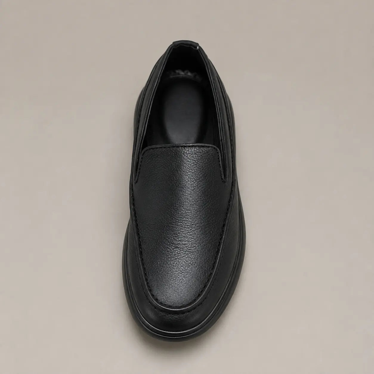 MOCASSINS EN CUIR NOIR VERITABLE 2026