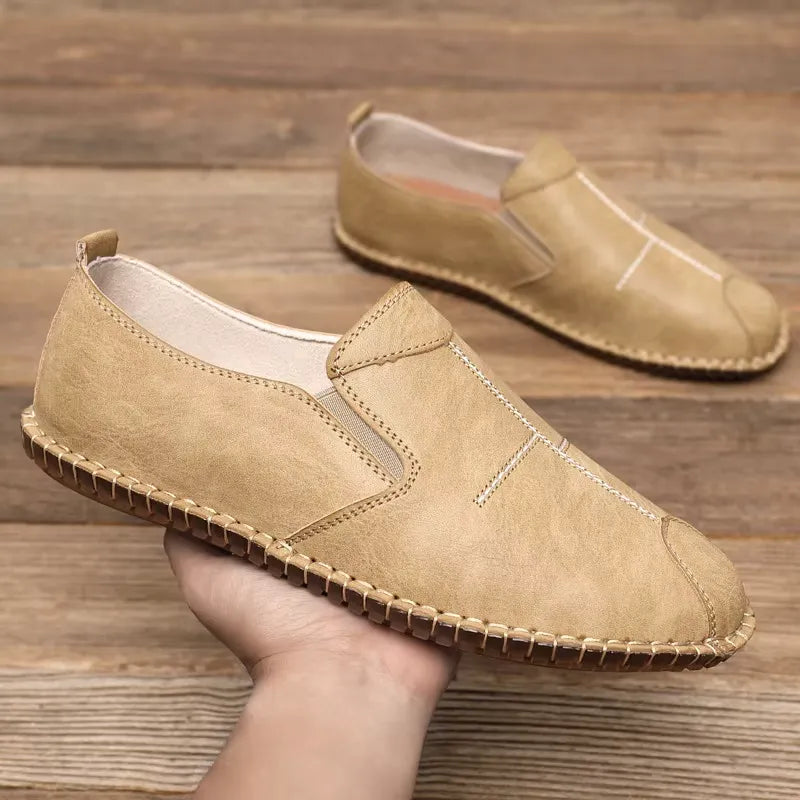 MOCASSINS EN CUIR BEIGE INTEMPORELS 2025